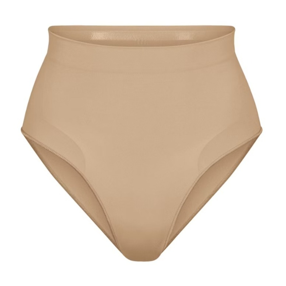 Skims Seamless Sculpt Mid Waist Brief Clay, Large